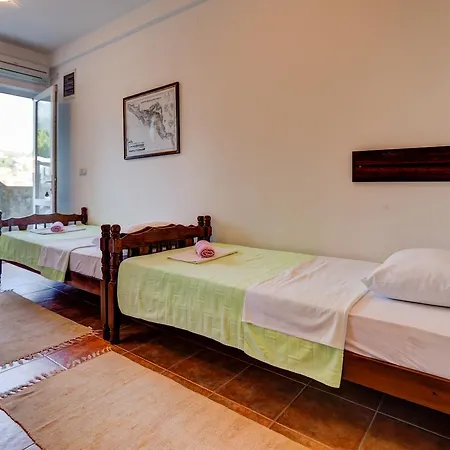 Sea Line Apartments Herceg Novi Exterior photo